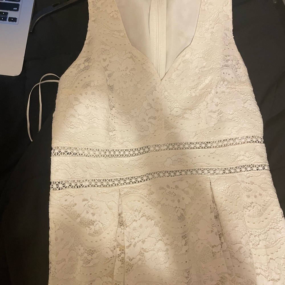 Francesca small white lace dress - Picture 4 of 7